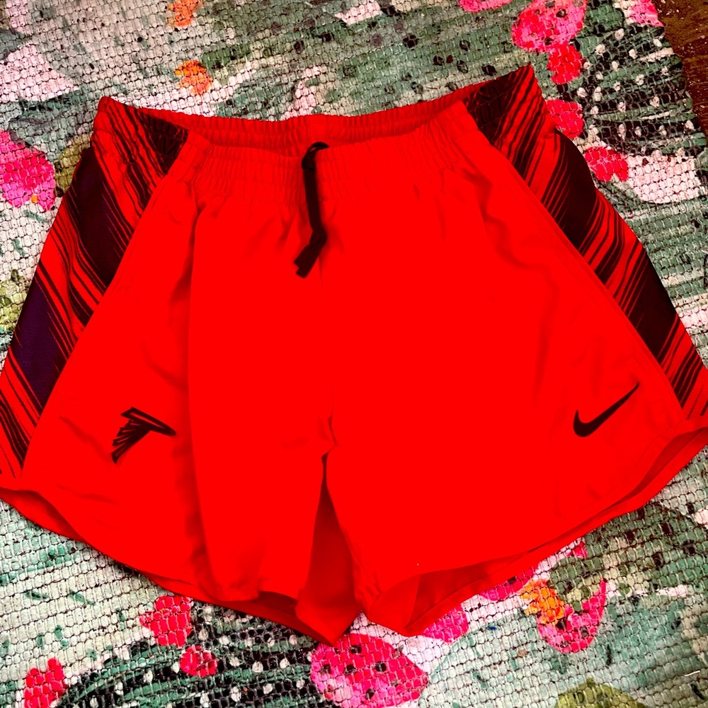Nike Dri Fit drawstring Falcons Womens athletic shorts great condition size sm